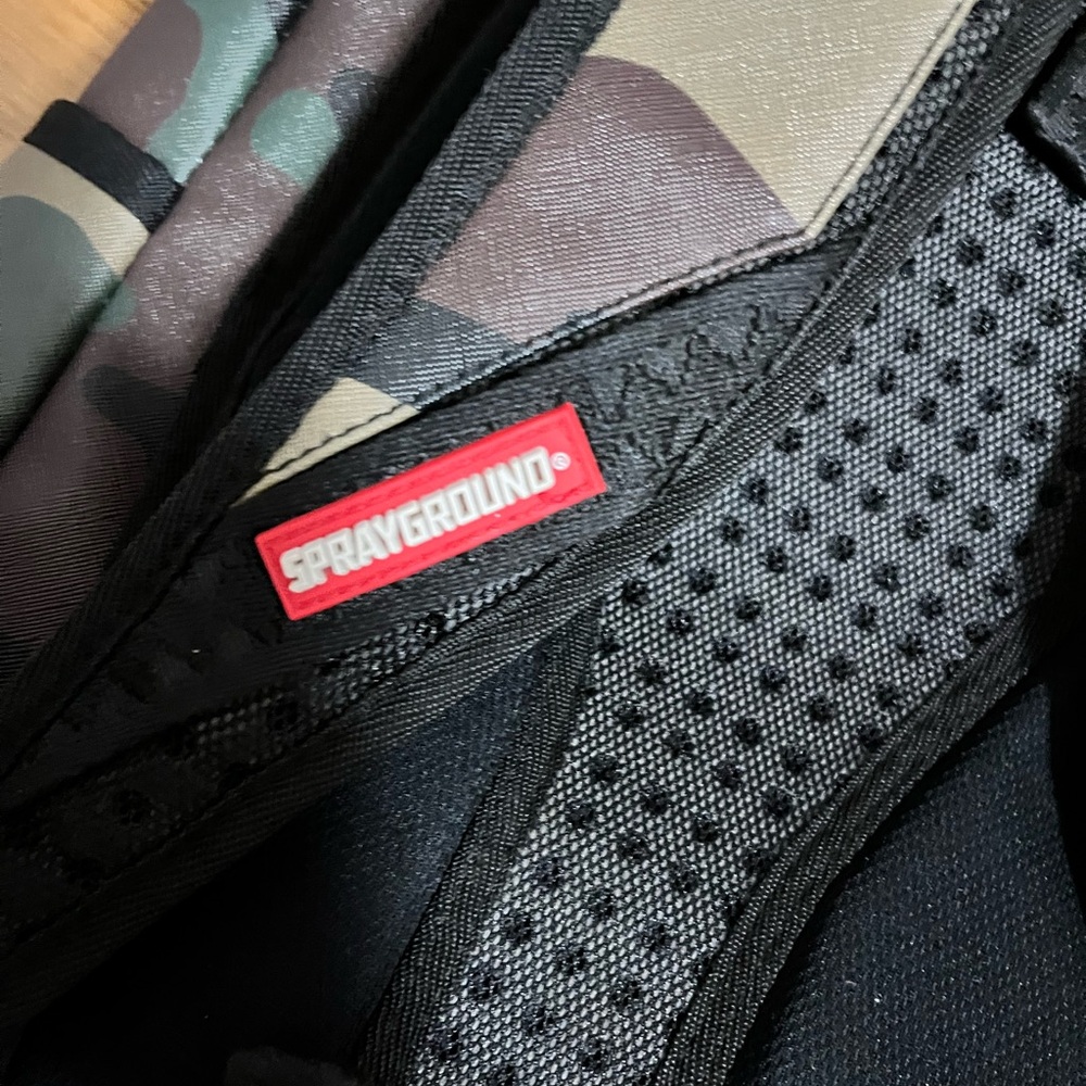Backpack - Picture 7 of 8